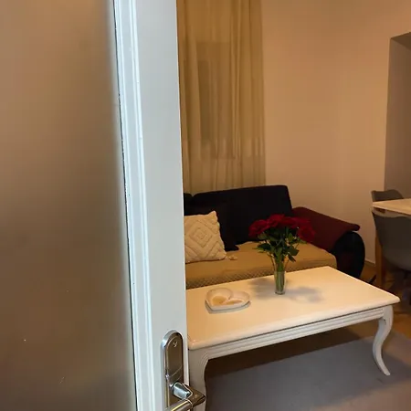 Main Brryli Tirana